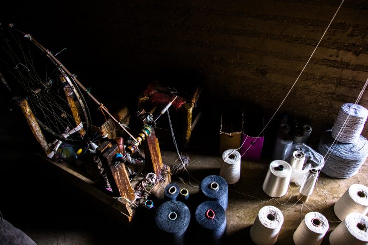 Des tisserands au Maroc