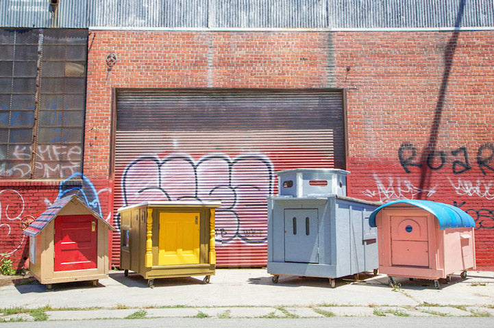 Gregory Kloehn & Le Homeless Homes Project
