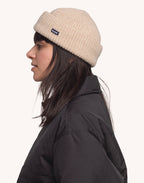 Bonnet Laban Écru en laine mérinos extra-fine – OLOW