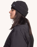 Bonnet Laban Noir Chiné en laine mérinos extra-fine – OLOW
