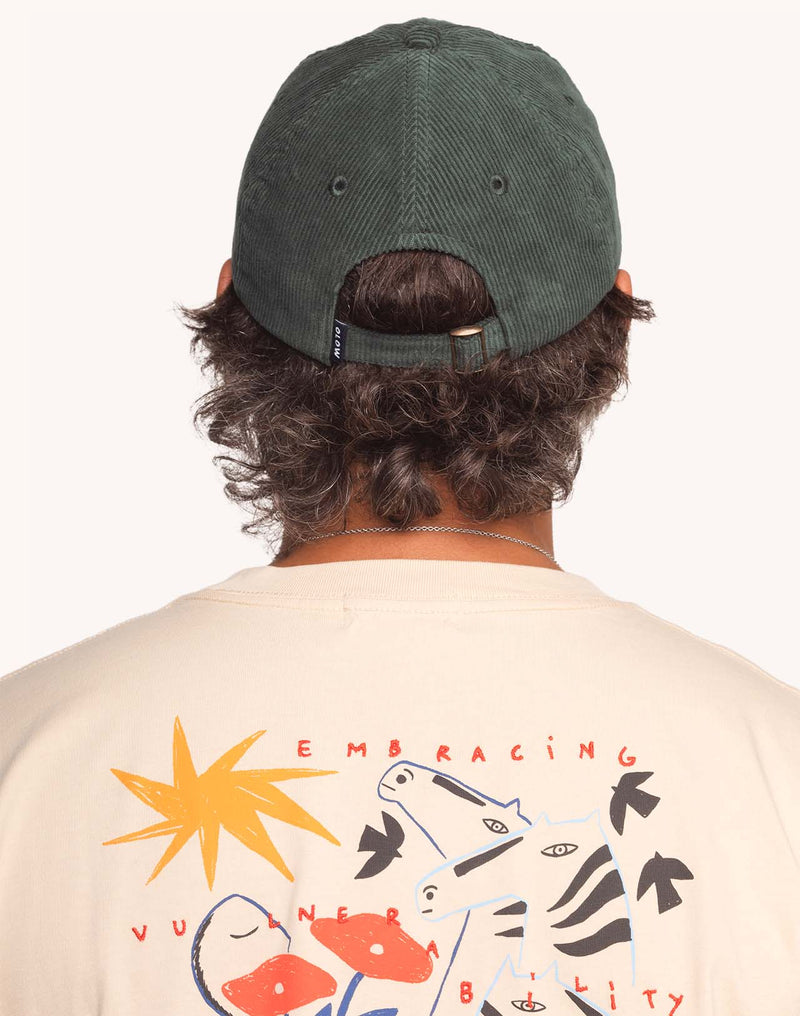 Casquette Six Panel Cruising Vert Mélèze en velours de coton – OLOW