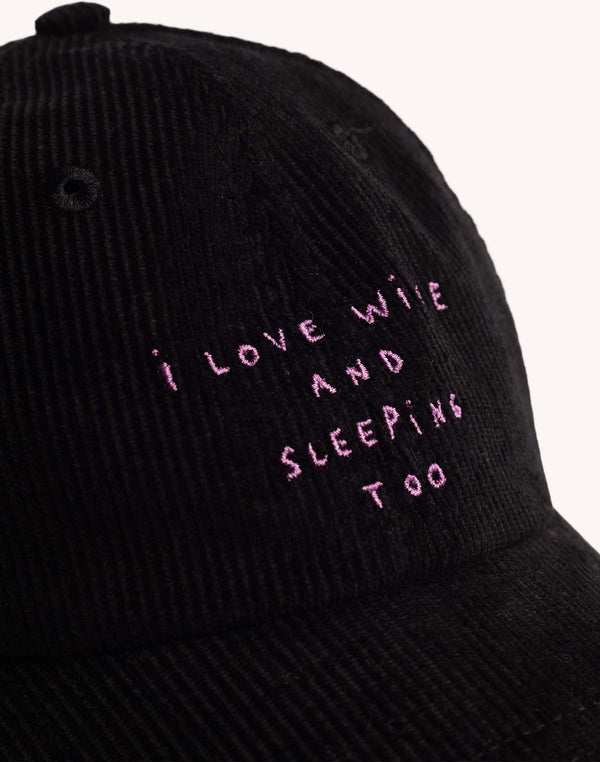 Casquette Six Panel Wine And Sleep Noir en velours de coton – OLOW