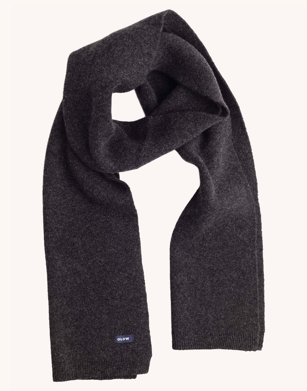 Bonnet Horn Noir Carbone en laine mérinos extra-fine – OLOW