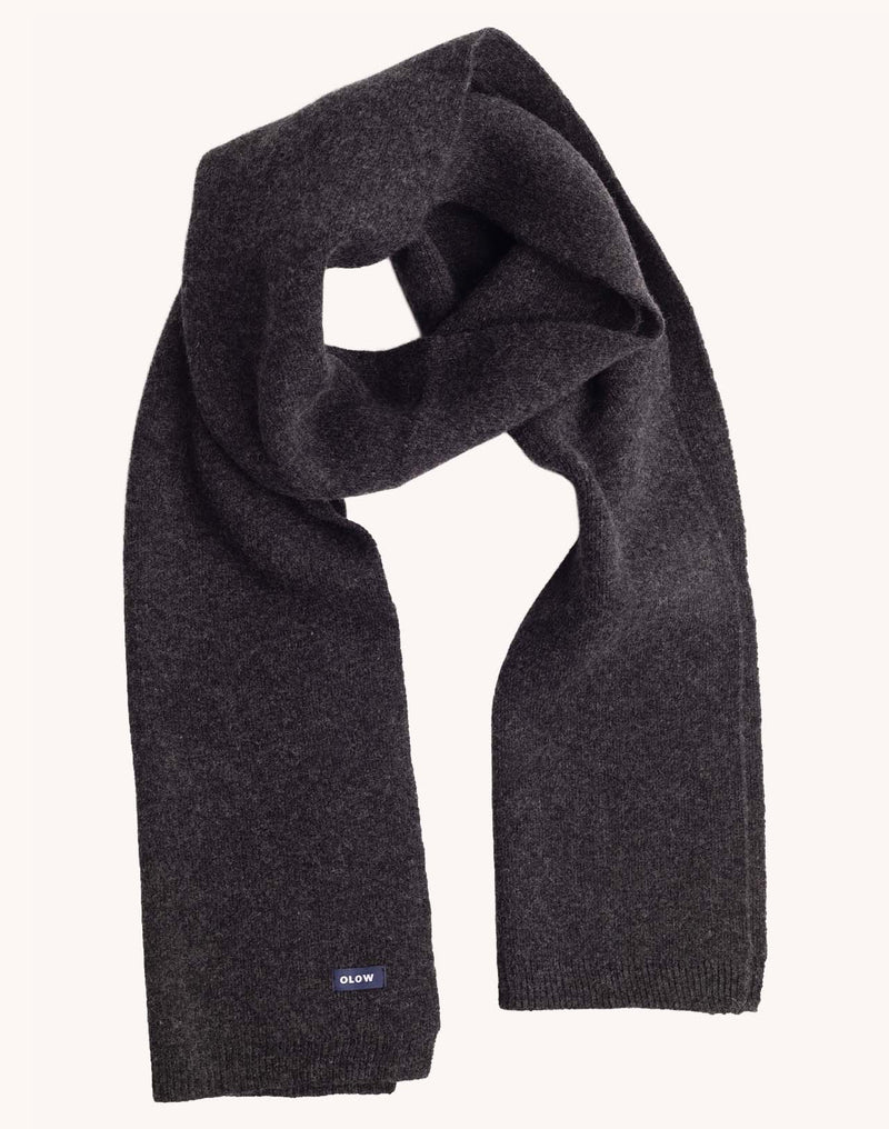 Bonnet Horn Noir Carbone en laine mérinos extra-fine – OLOW