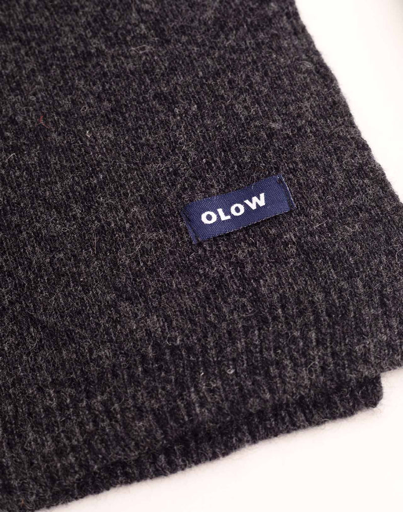 Bonnet Horn Noir Carbone en laine mérinos extra-fine – OLOW