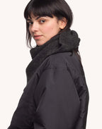 Écharpe Kolmio Noir Chiné en laine mérinos extra-fine – OLOW