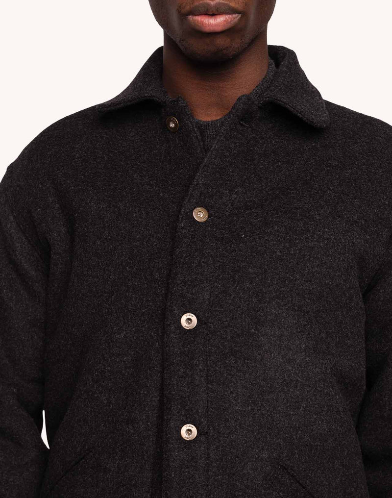 Veste Akka Noir en laine mérinos – OLOW