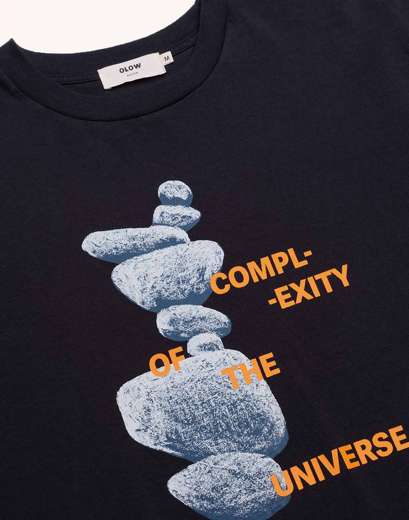 T-Shirt Universe Noir Carbone en coton bio GOTS – OLOW