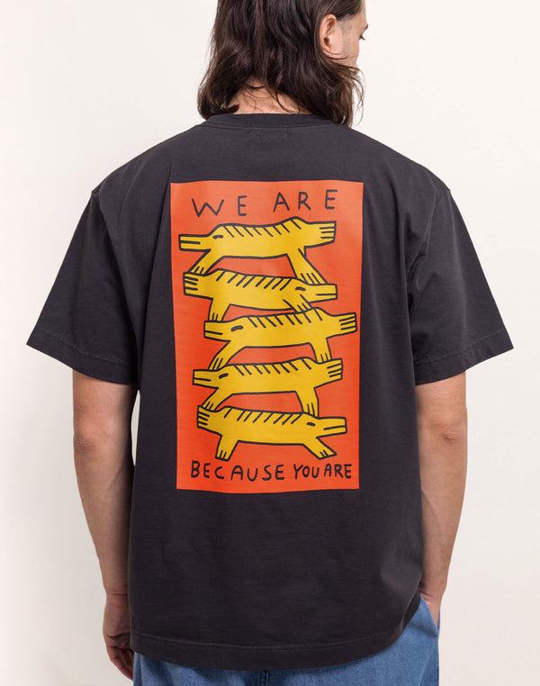 T-shirt We Are noir carbone – OLOW